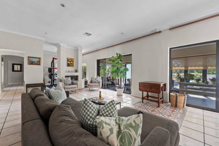 4 Bedroom Property for Sale in Camps Bay Western Cape